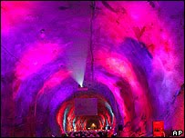 viajeros_del_tiempo tunel